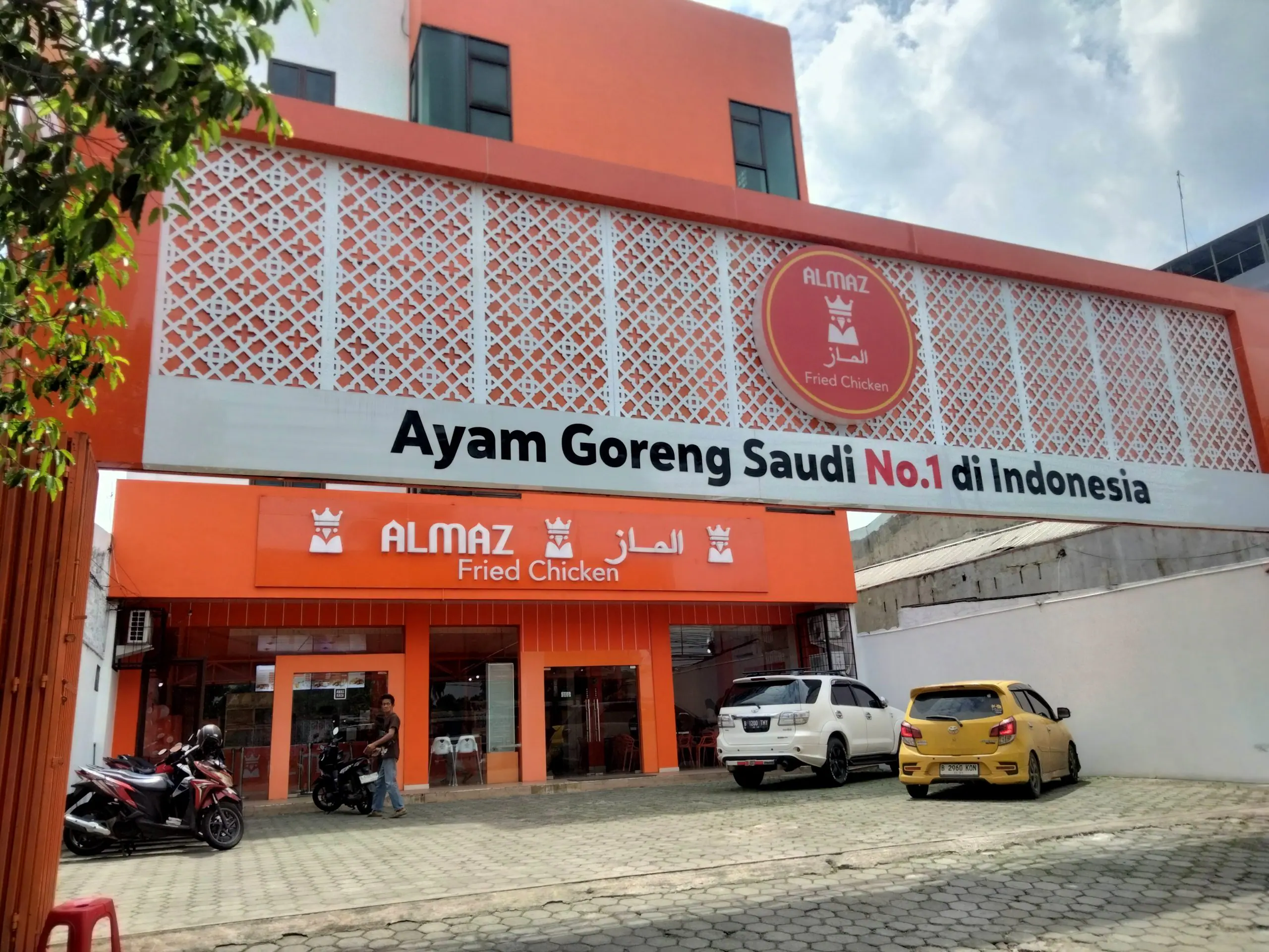 Strategi Penjualan Franchise Almaz Fried Chicken