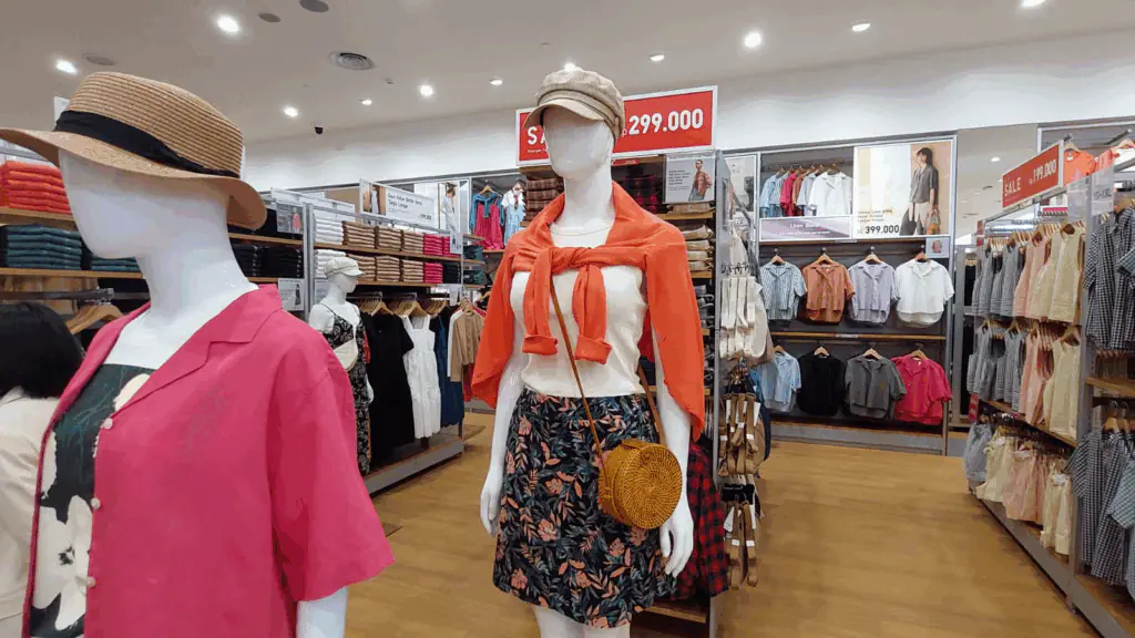 Bisnis franchise uniqlo
