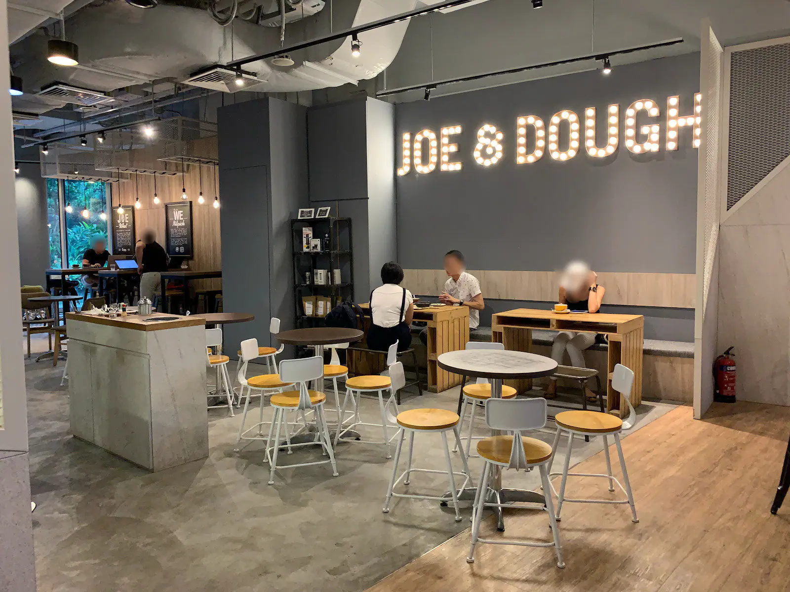 Rincian Biaya Awal Franchise Joe & Dough